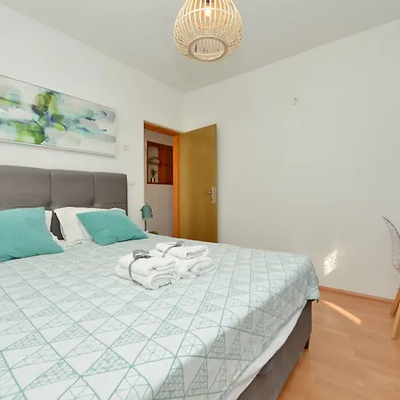 Beautiful 1-bed Kristijan